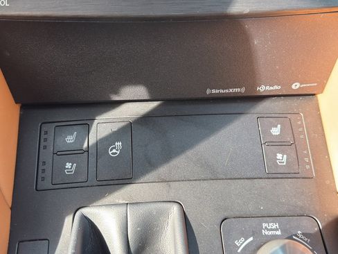 Used 2021 Lexus RC 350 Premium w/ Premium Package image 28