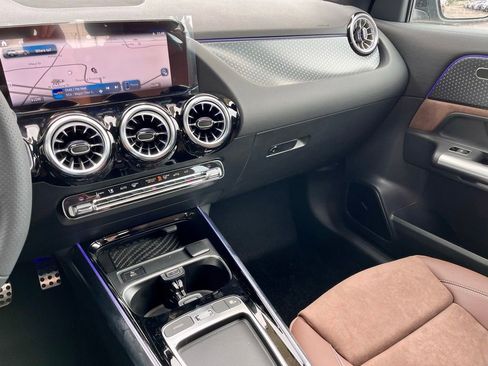 Certified 2025 Mercedes-Benz GLA 35 AMG GLA 35 AMG image 25