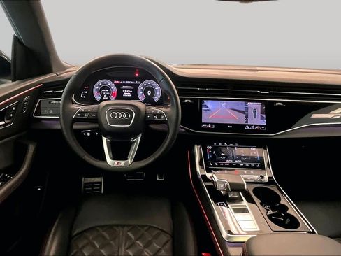 Used 2025 Audi SQ8 Prestige AWD/4WD image 5
