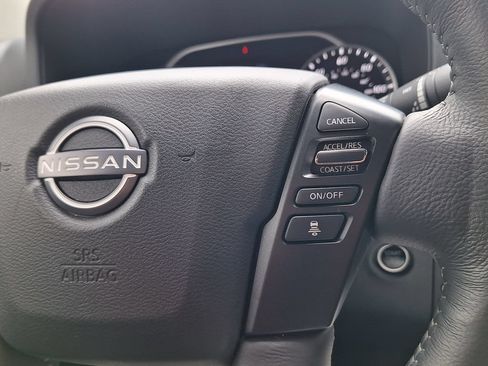 Used 2023 Nissan Frontier SV w/ SV Convenience Package AWD/4WD image 16