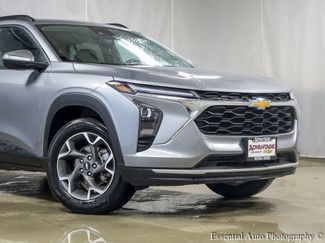 Used 2025 Chevrolet Trax LT FWD video 3