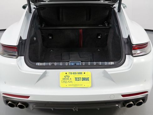 Used 2022 Porsche Panamera 4S w/ Premium Package image 10