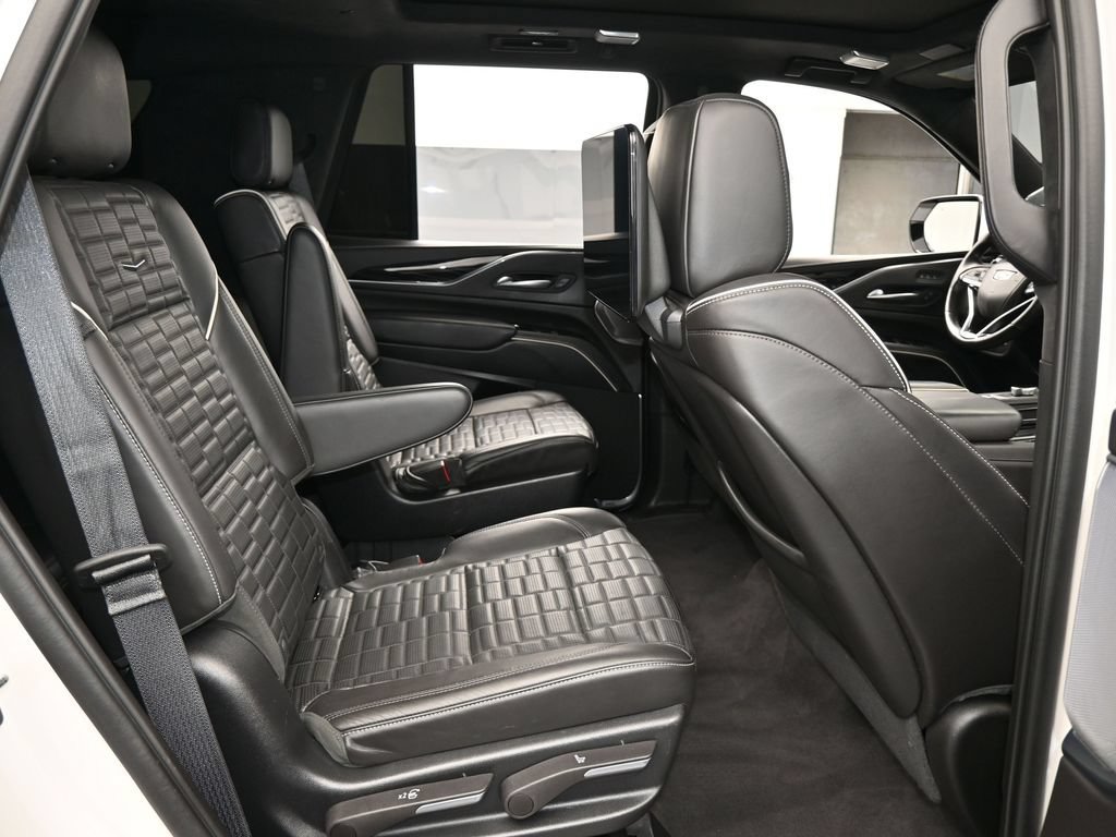 Used 2023 Cadillac Escalade V AWD/4WD image 65