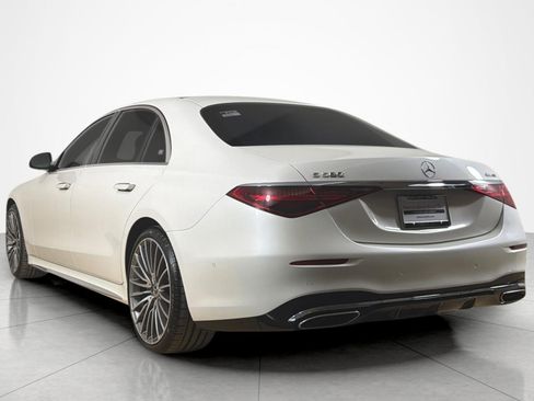 Used 2023 Mercedes-Benz S 580 4MATIC Sedan image 3