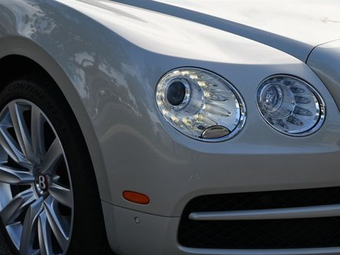 Used 2016 Bentley Flying Spur V8 AWD/4WD image 7