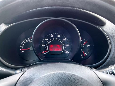 Used 2018 Kia Soul + FWD image 25