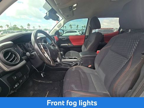 Used 2021 Toyota Tacoma SR5 RWD image 8