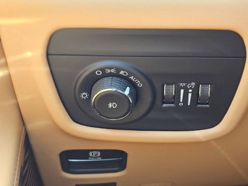 New 2026 Jeep Grand Cherokee Summit AWD/4WD image 17