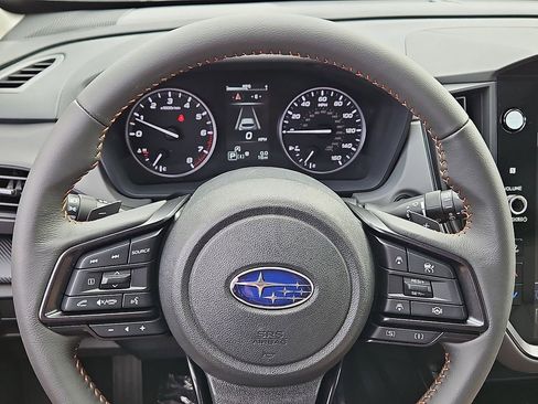 Certified 2025 Subaru Crosstrek 2.5i Limited w/ Crosstrek Mirror Package image 15