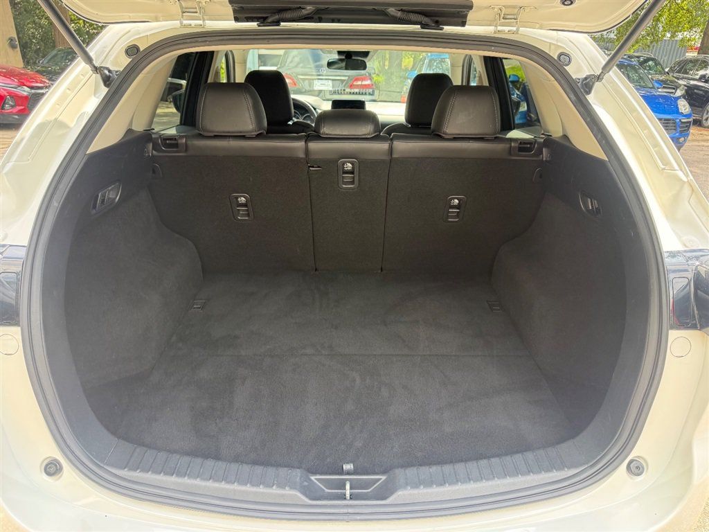 Used 2020 MAZDA CX-5 Touring FWD image 19