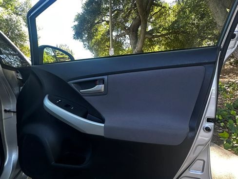 Used 2015 Toyota Prius Three image 20