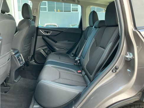 Used 2023 Subaru Forester Premium image 32