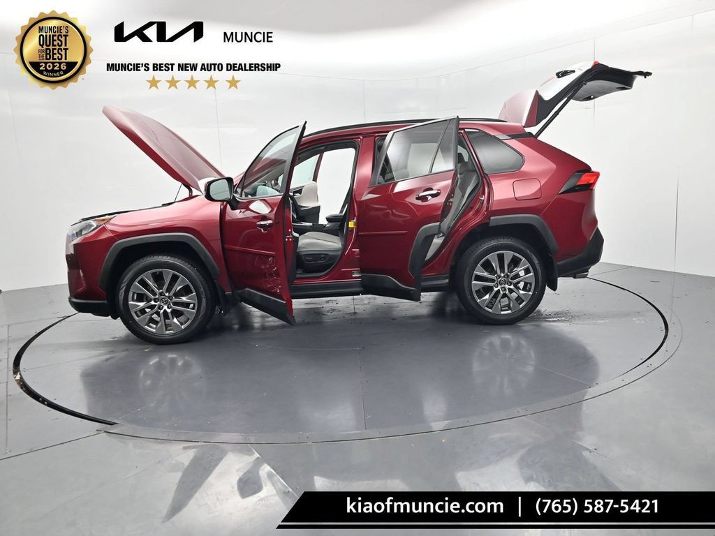 Used 2019 Toyota RAV4 Limited w/ Cold Weather Package AWD/4WD image 63