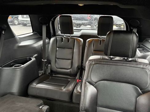 Used 2018 Ford Explorer Limited w/ Equipment Group 301A image 23