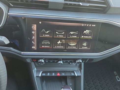 Used 2025 Audi Q3 2.0T Premium Plus w/ Premium Plus Package image 22