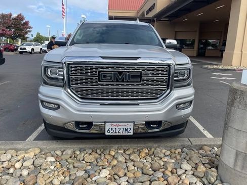 Used 2018 GMC Sierra 1500 Denali w/ Denali Ultimate Package AWD/4WD image 20