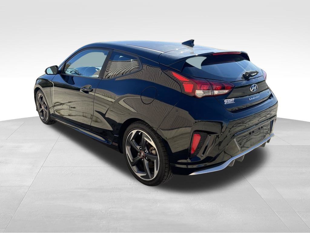 Used 2020 Hyundai Veloster Turbo FWD image 3