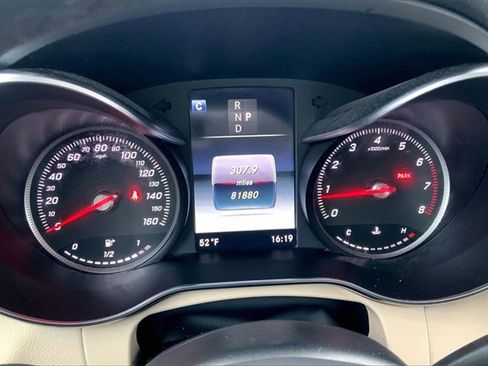 Used 2018 Mercedes-Benz GLC 300 4MATIC image 22