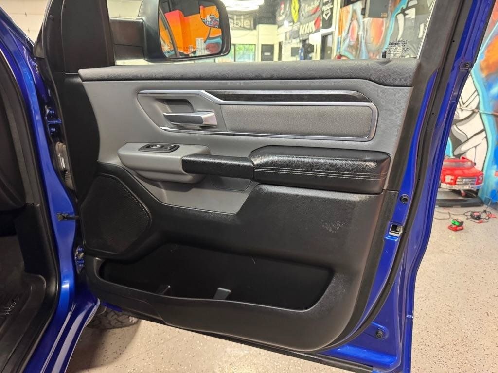 Used 2019 RAM 1500 Big Horn AWD/4WD image 18