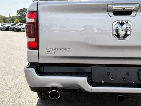 Used 2021 RAM 1500 Limited w/ Body Color Bumper Group AWD/4WD image 13