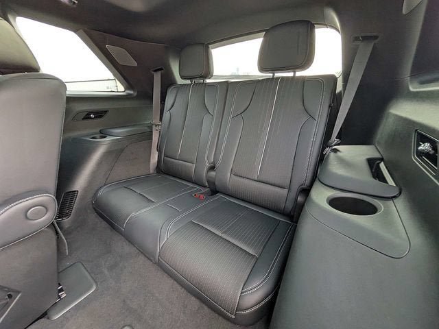 New 2027 Cadillac Vistiq Sport AWD/4WD image 15