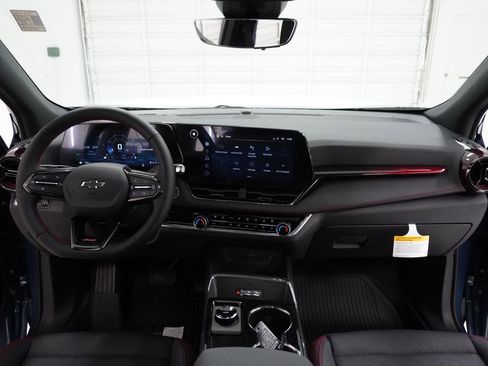 New 2026 Chevrolet Equinox RS w/ Convenience Package III FWD image 45