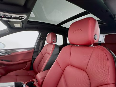 New 2026 Porsche Macan GTS image 14