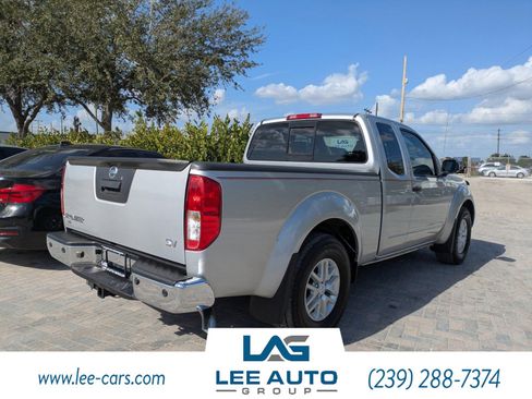 Used 2015 Nissan Frontier SV w/ SV Value Truck Package image 3