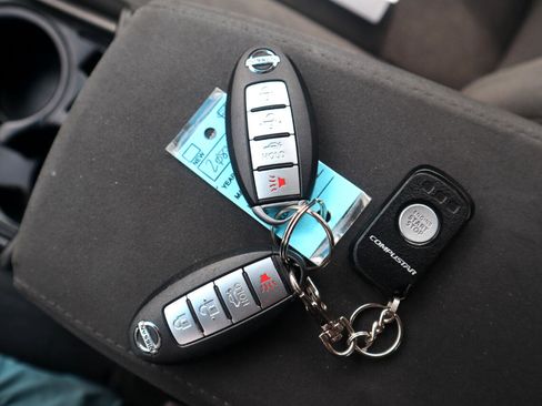 Used 2010 Nissan Altima 3.5 SR w/ Sport Pkg image 76