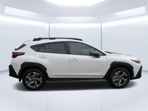New 2026 Subaru Crosstrek 2.0i Premium image 2