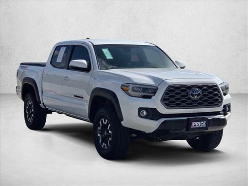 Used 2023 Toyota Tacoma TRD Off-Road AWD/4WD image 3