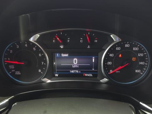 Used 2019 Chevrolet Equinox LT FWD image 21
