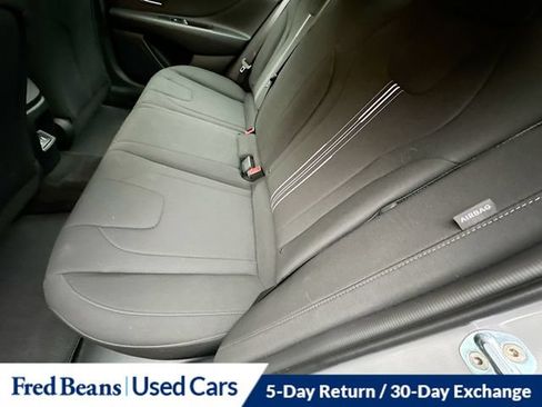 Used 2025 Hyundai Elantra Hybrid FWD image 30