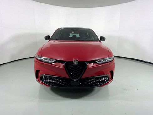 New 2025 Alfa Romeo Tonale image 8