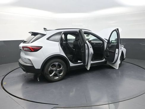 Used 2025 Ford Escape ST-Line Select AWD/4WD image 45
