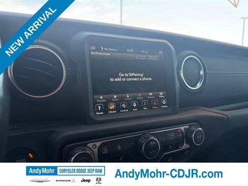 Used 2021 Jeep Wrangler Unlimited Sahara w/ Cold Weather Group AWD/4WD image 29