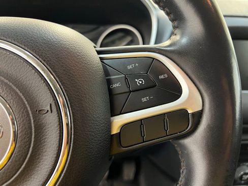 Used 2019 Jeep Compass Latitude w/ Popular Equipment Group image 19