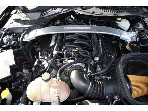 Used 2017 Ford Mustang Shelby GT350 image 23