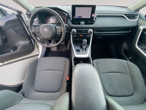 Used 2024 Toyota RAV4 XLE AWD/4WD image 10