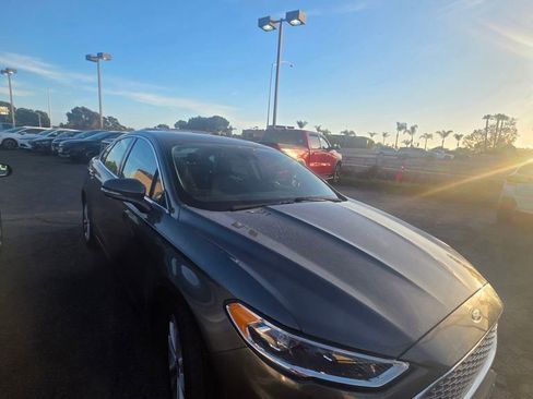 Used 2020 Ford Fusion Energi Titanium image 4