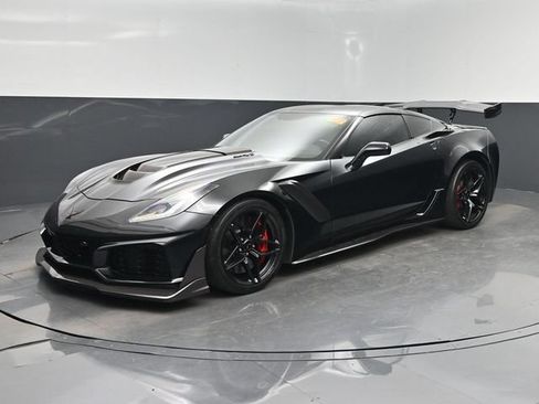 Used 2019 Chevrolet Corvette ZR1 RWD image 22