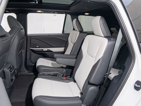 New 2026 Lexus TX 350 F SPORT Handling image 19