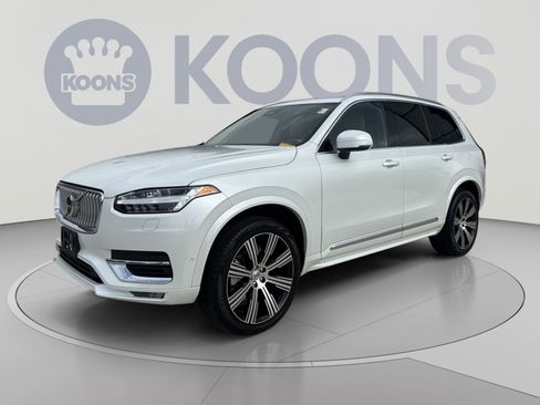 Used 2024 Volvo XC90 B6 Ultimate w/ Protection Package Premier AWD/4WD image 1