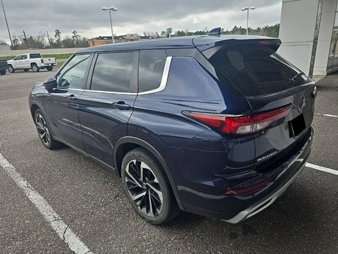 Used 2023 Mitsubishi Outlander SE image 4