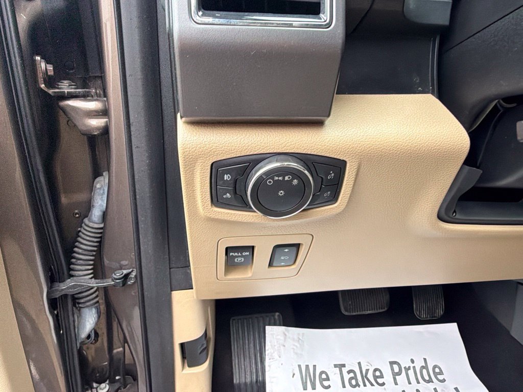 Used 2017 Ford F150 XLT w/ Equipment Group 302A Luxury RWD image 29