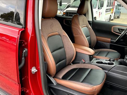 Certified 2025 Ford Bronco Sport Outer Banks w/ Outer Banks Tech Package+ image 9