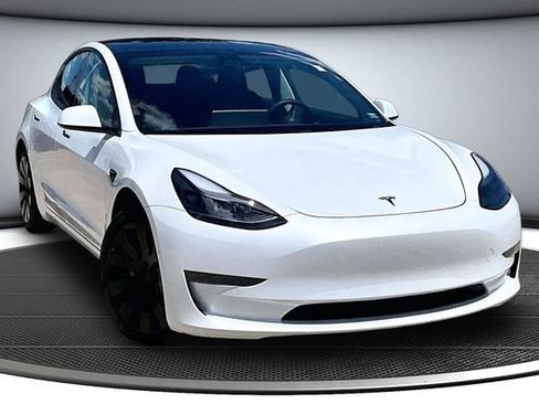 Used 2021 Tesla Model 3 Standard Range Plus RWD image 3