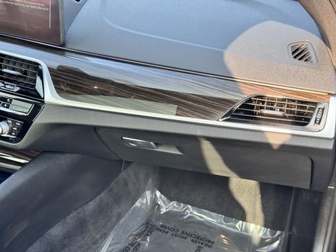 Certified 2022 BMW 530i xDrive 530i xDrive w/ Premium Package image 27