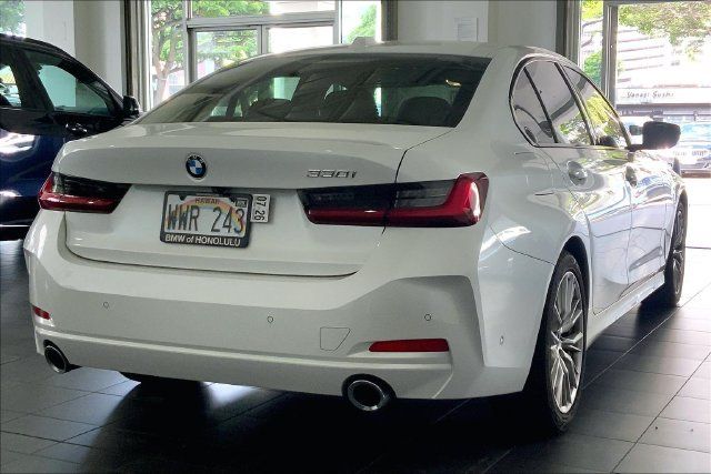 Used 2023 BMW 330i Sedan w/ Parking Assistance Package RWD image 6