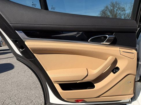 Used 2016 Porsche Panamera Edition image 24